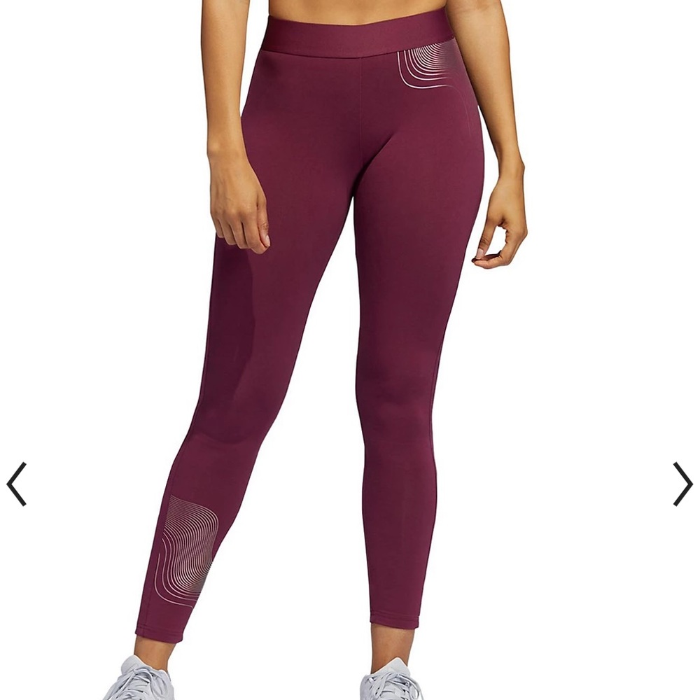 *SALE* *NEW* ADIDAS Holiday Shine Graphic Leggings